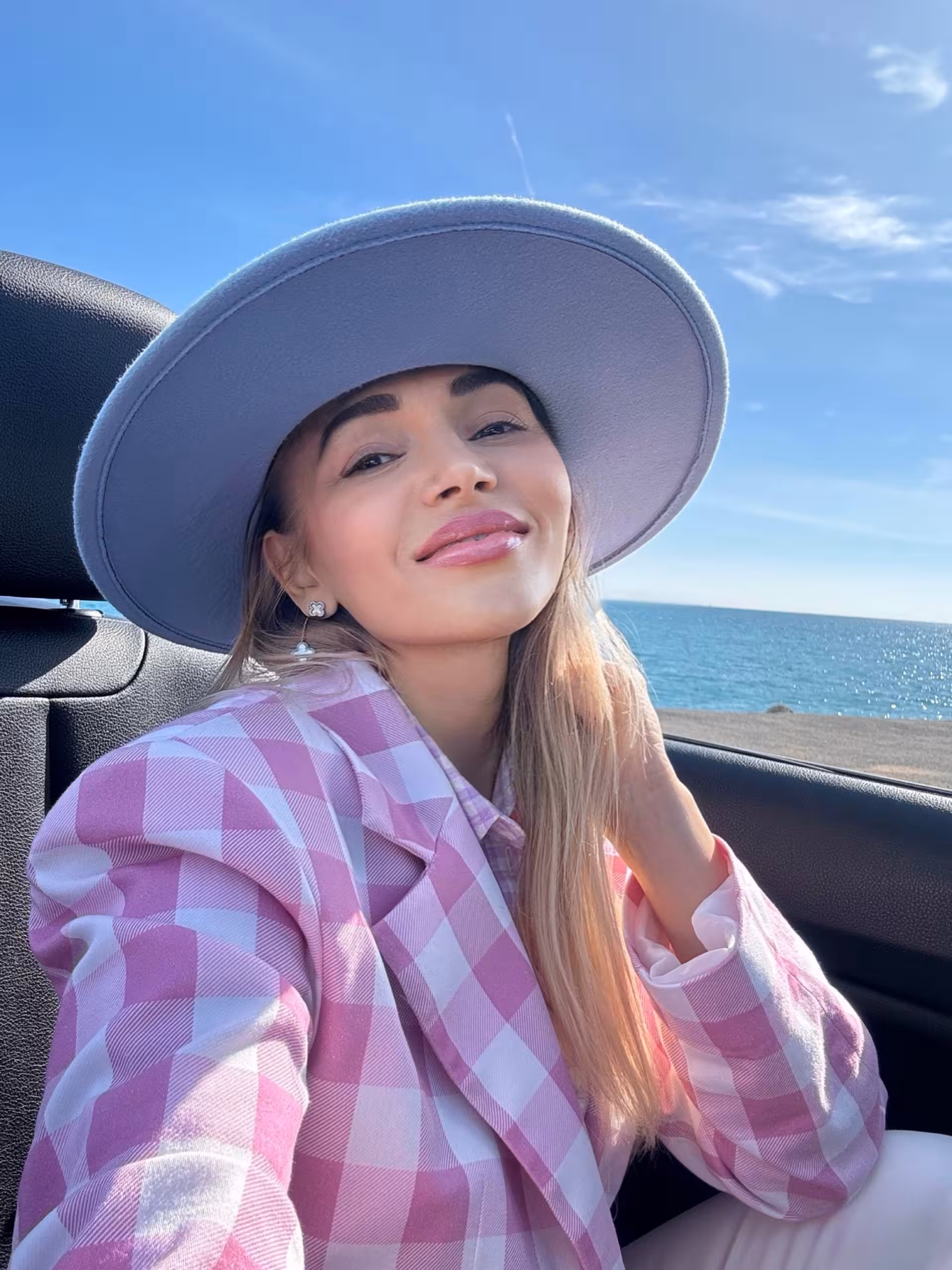 Angelica ukrainian womens football advert