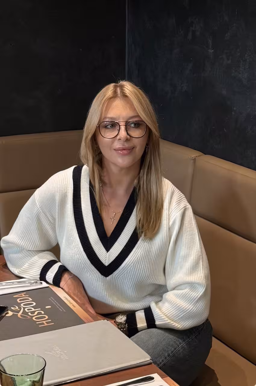 Olena russian bride painting