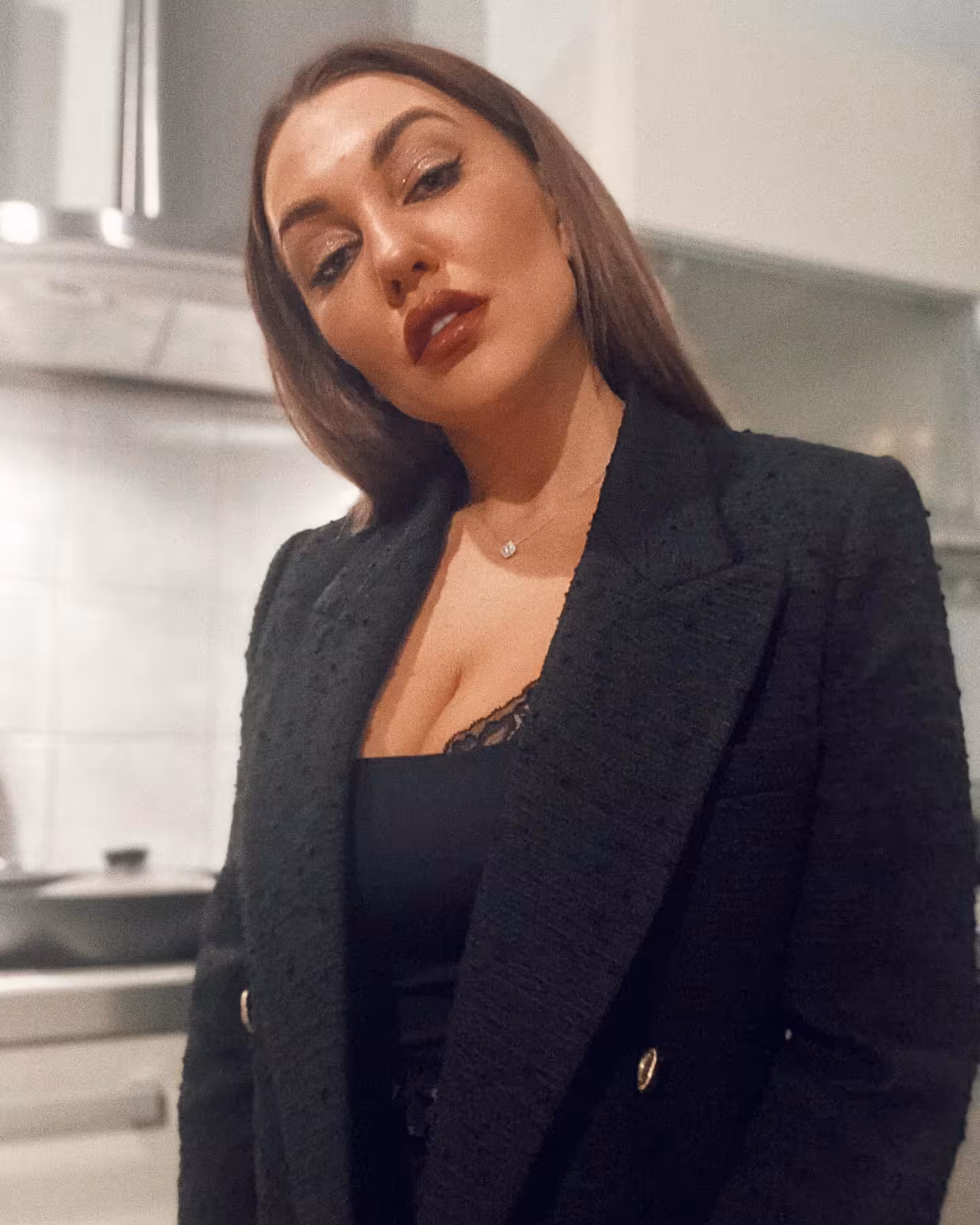 See Lady's Profile