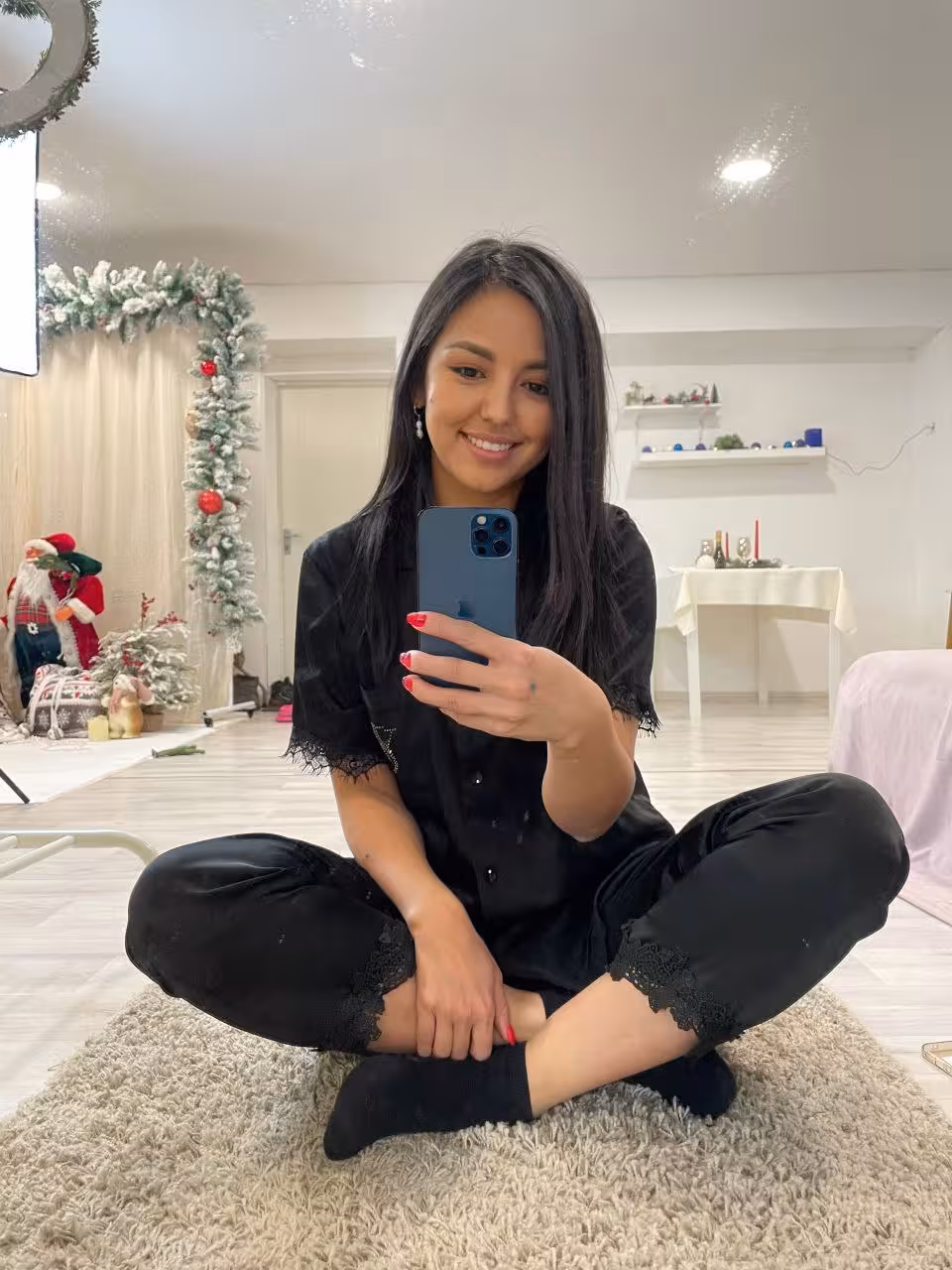 Open Woman's Profile