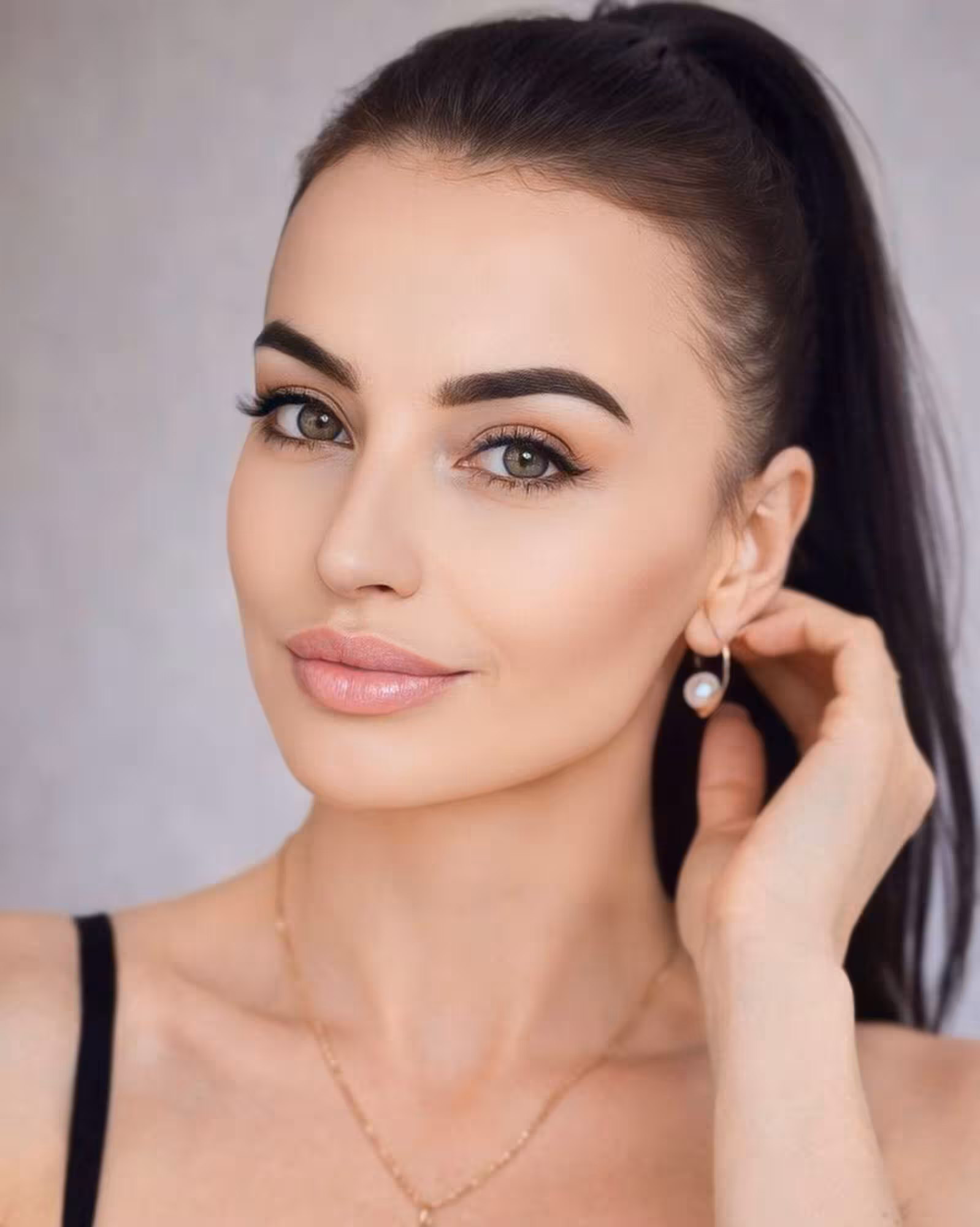 Discover Her Profile