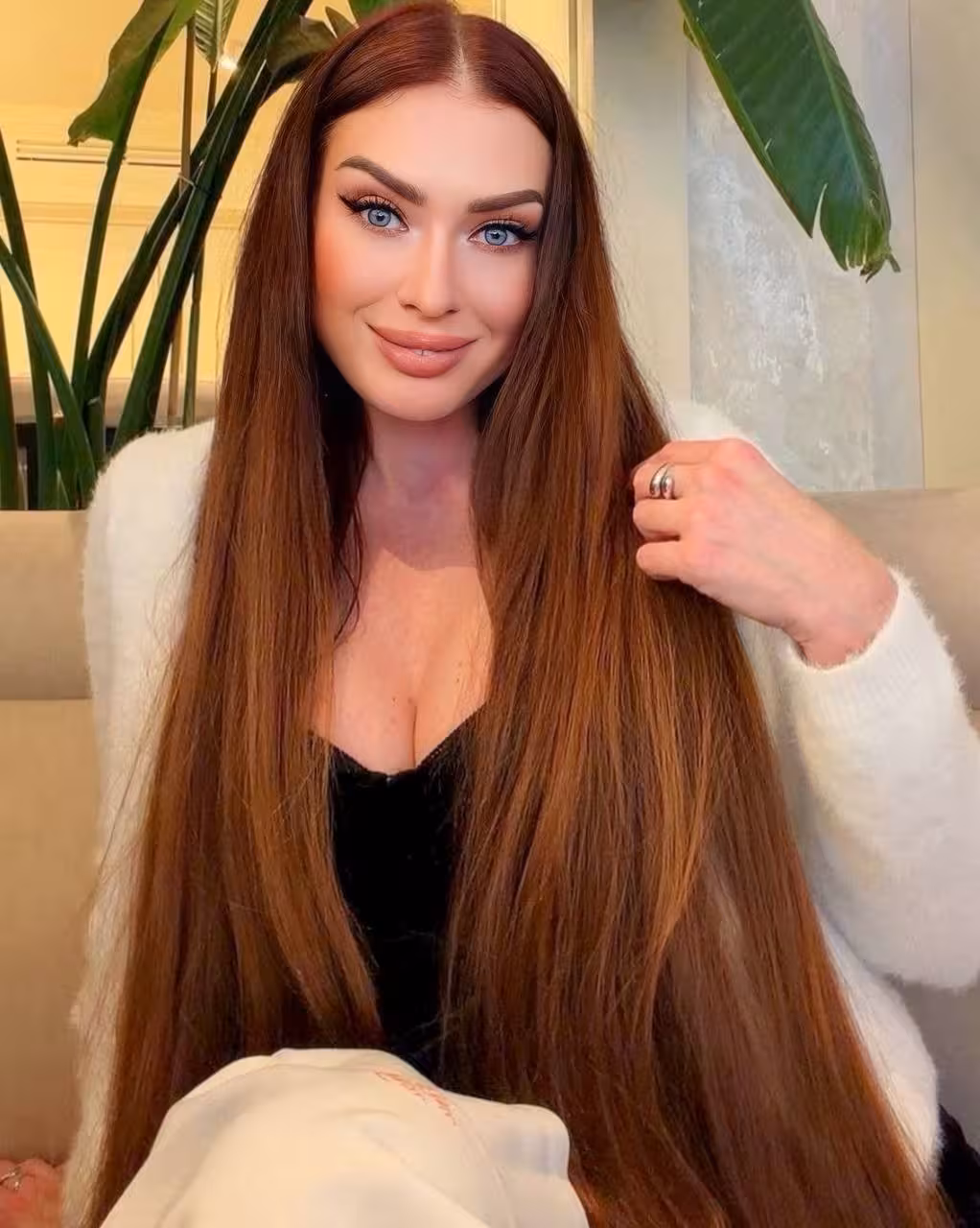 See Lady's Profile