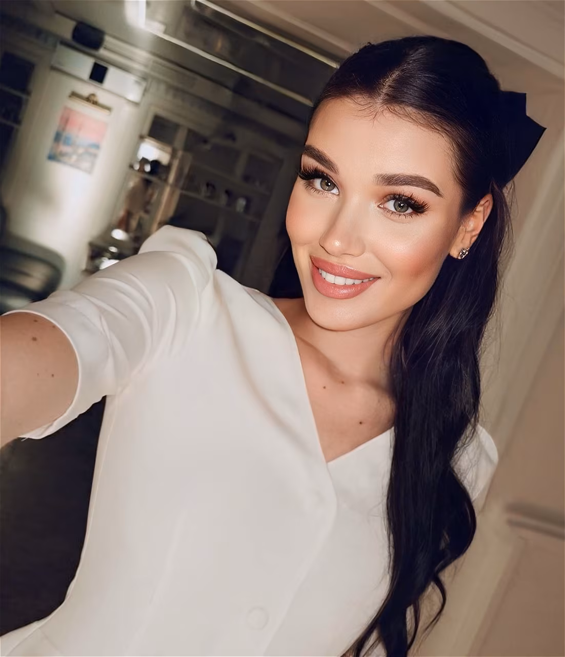 Open Woman's Profile