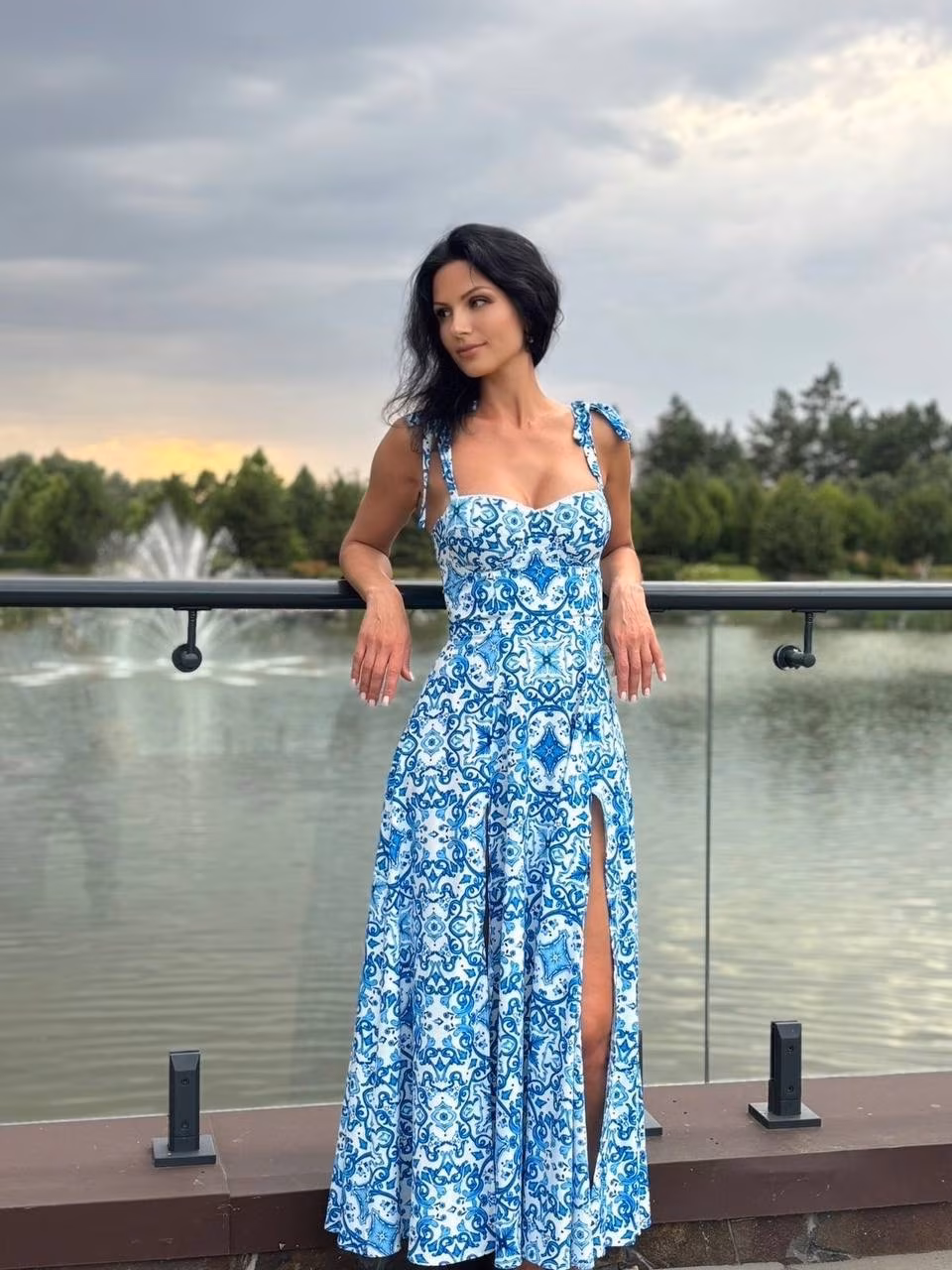 See Lady's Profile