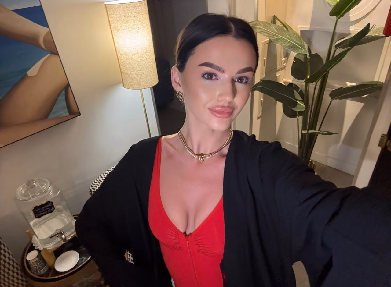 Visit Lady's Profile